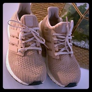 Adidas ultra boost 4.0 ash pearl size 8